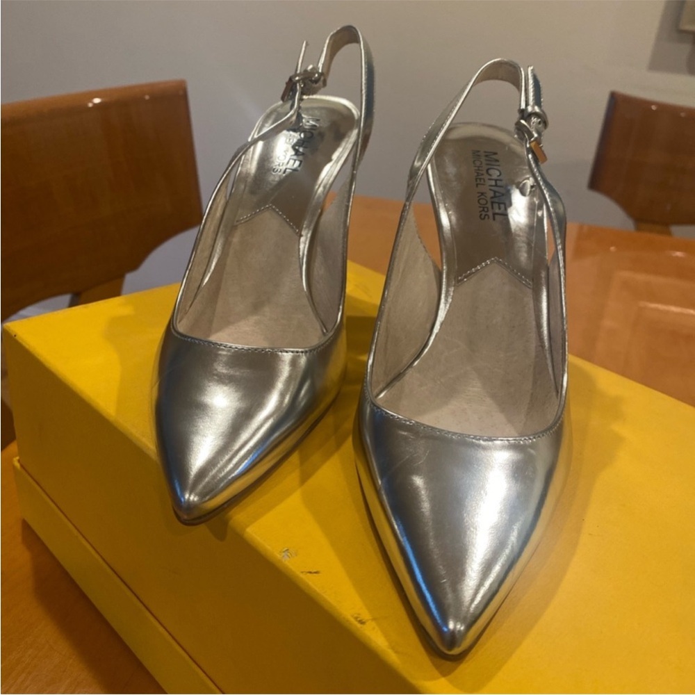 Michael Kors Silver Pointed-Toe Slingback Pumps